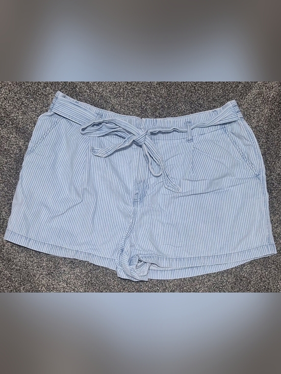 GAP Pants - XL GAP Light Blue Pinstriped Tie-Waist Bermuda Shorts